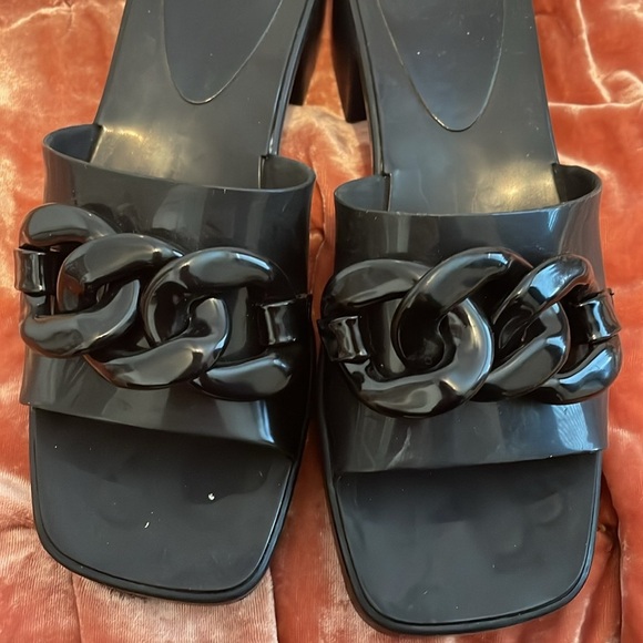 Nordstrom Chunky Black Rubber Slides with Chainlink - Picture 4 of 4